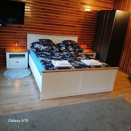 Apartamentvanessa كارباش المظهر الخارجي الصورة