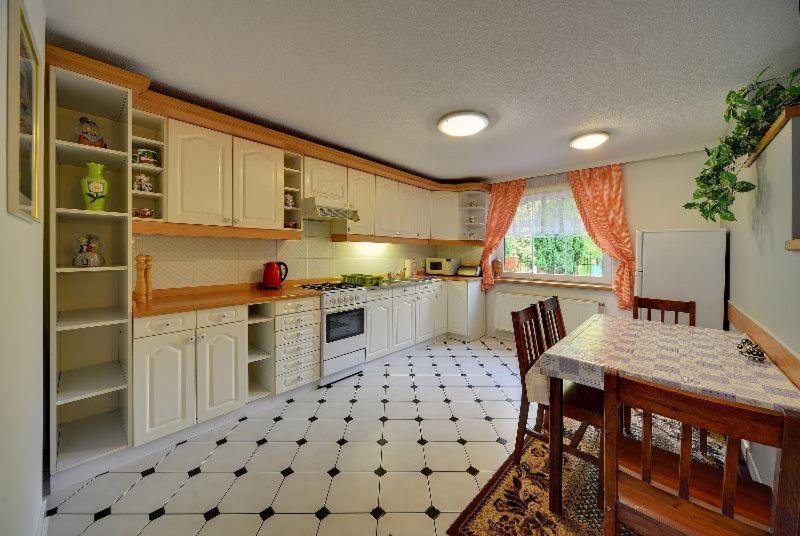 Apartamentvanessa كارباش المظهر الخارجي الصورة